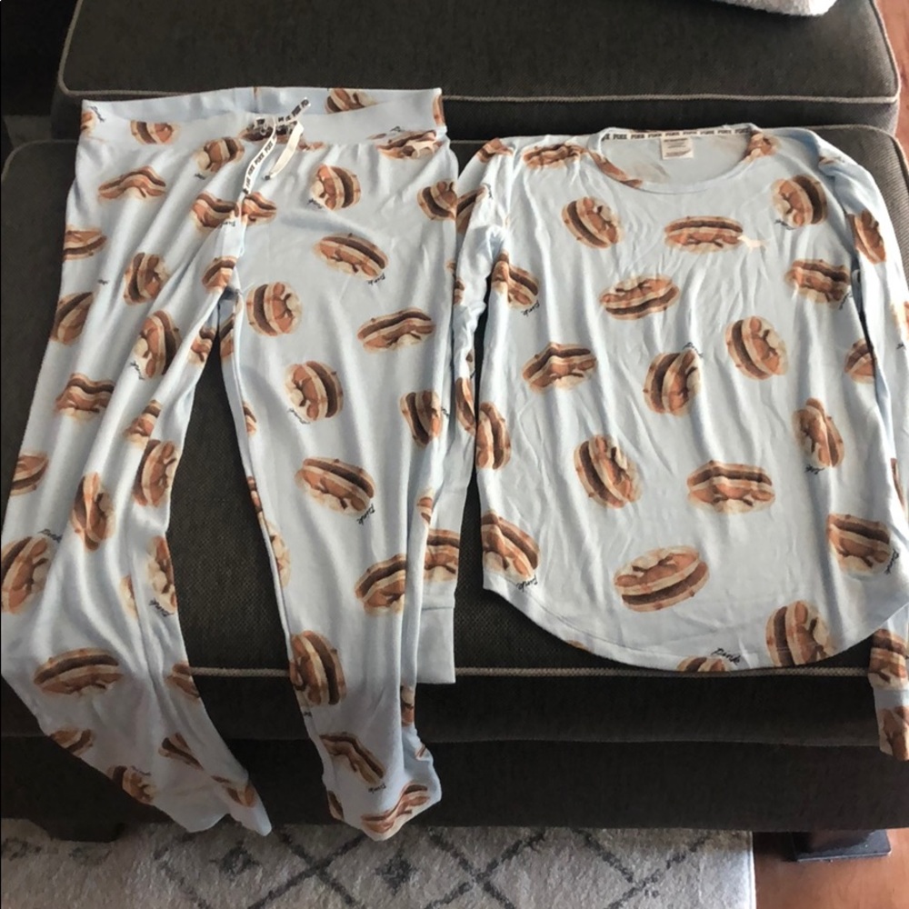 ✨ NWT VS PINK pancake pajama set